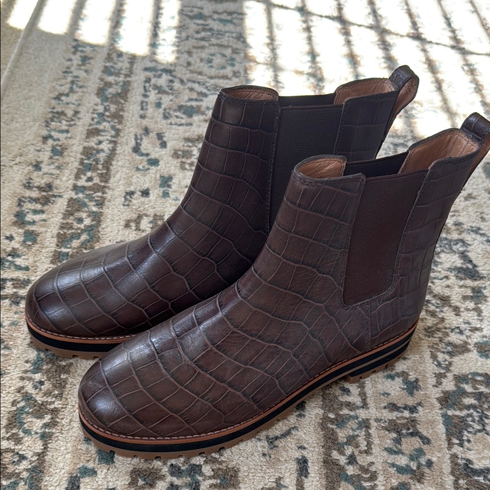 Madewell Brown Crocodile Pattern Chelsea Boots